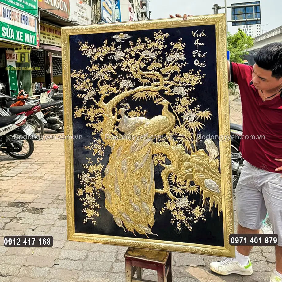 H&igrave;nh ảnh nh&igrave;n nghi&ecirc;ng của bức tranh đồng